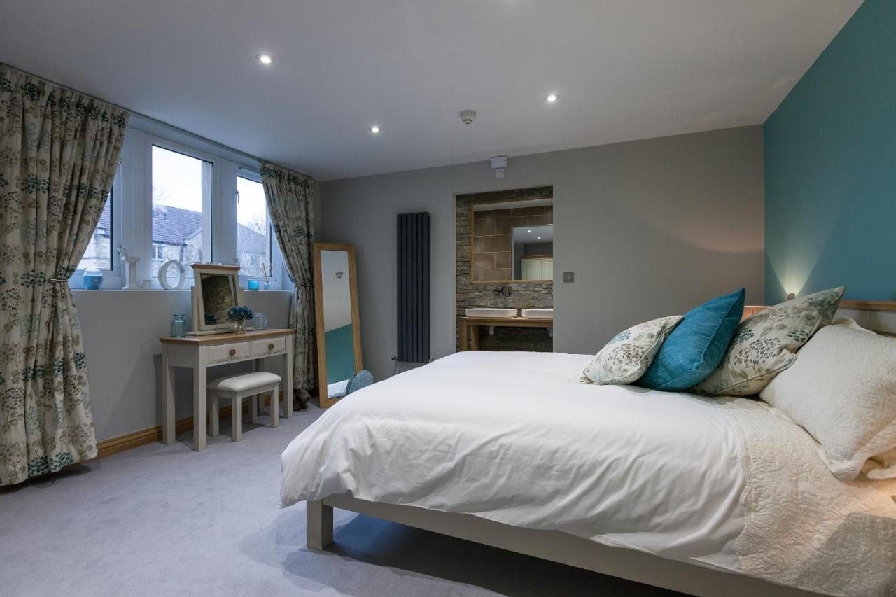 The Venue Serviced Apartments Huddersfield Buitenkant foto