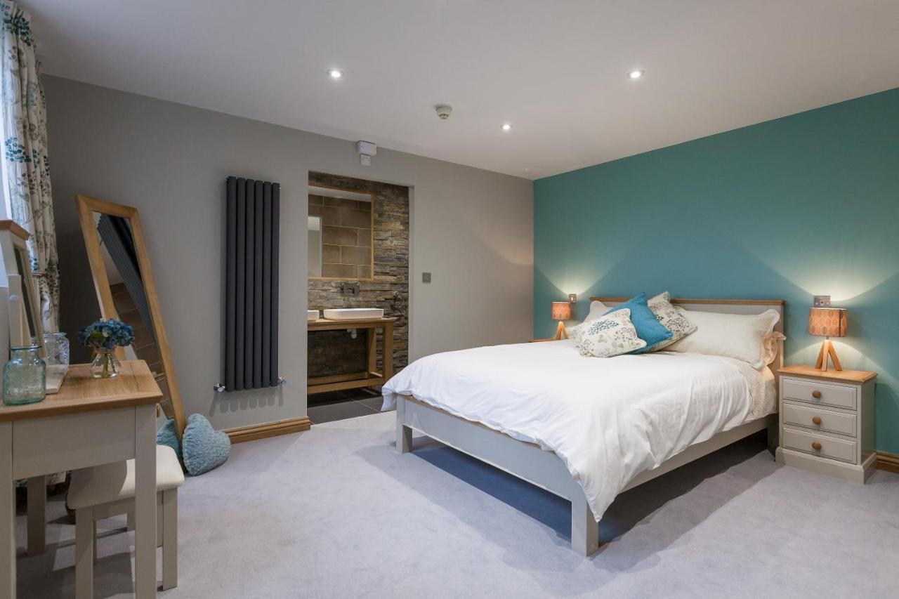 The Venue Serviced Apartments Huddersfield Buitenkant foto