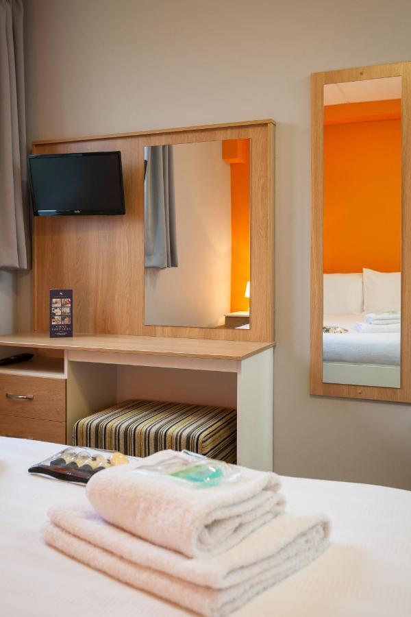 The Venue Serviced Apartments Huddersfield Buitenkant foto